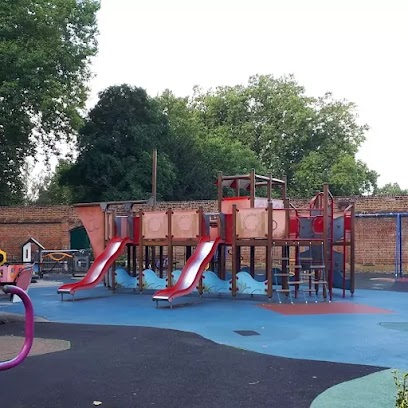Higginson Park, Marlow