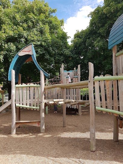 Hughenden Park